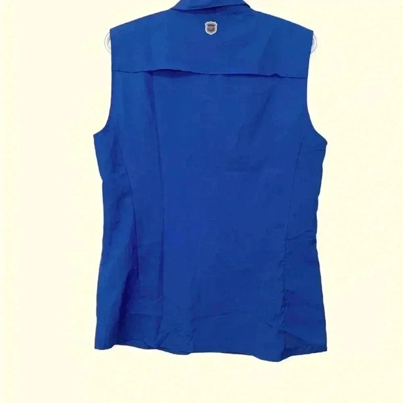 Eddie Bauer Freddy light weight, short sleeve, top vented shirt with two pockets - Picture 4 of 8